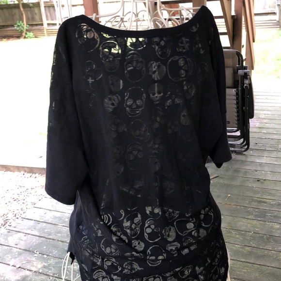 Skull tee - Picture 2 of 5